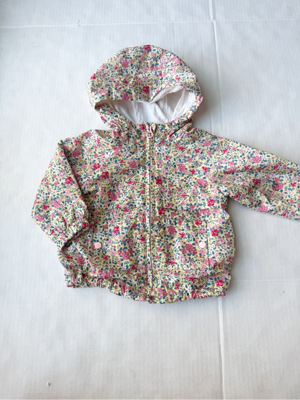 Zara Girl Ditsy Floral Hooded Jacket
Size 12-18 months
